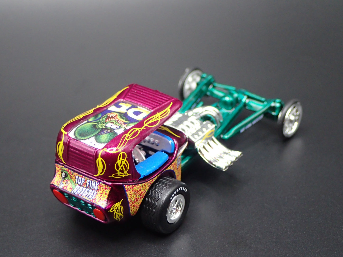 ED BIG DADDY ROTH RAT FINK CUSTOM DRAGSTER 1:64 SCALE DIORAMA DIECAST MODEL CAR