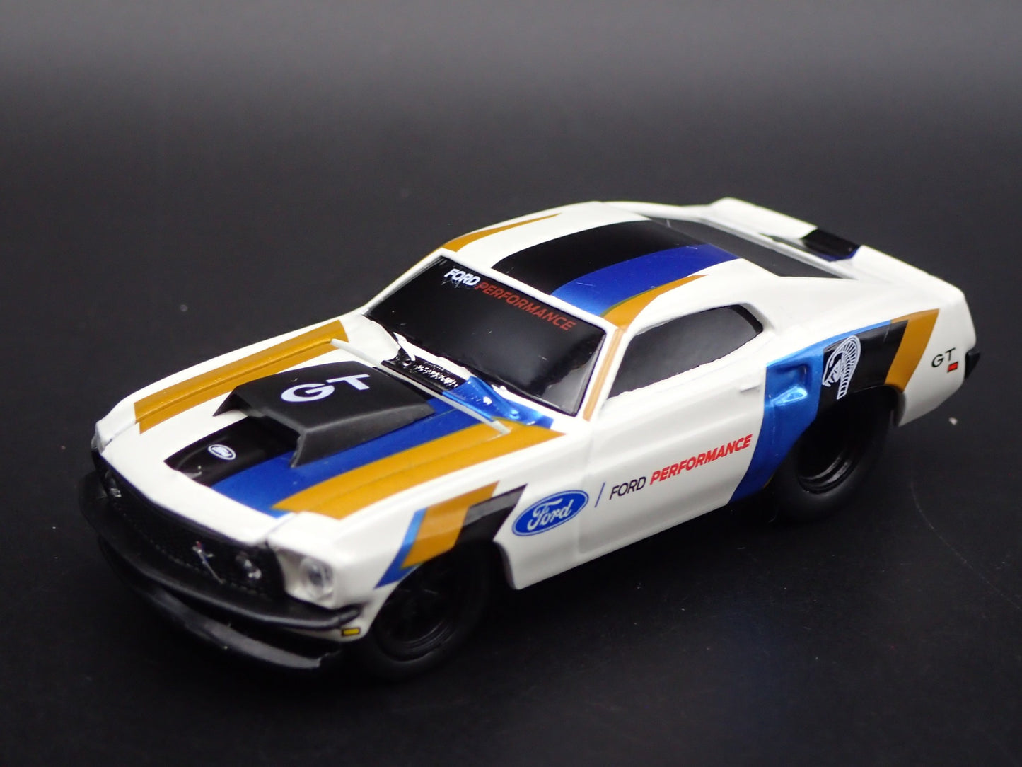 1969 69 FORD MUSTANG GT FASTBACK WHITE 1/64 SCALE DIORAMA DIECAST MODEL CAR