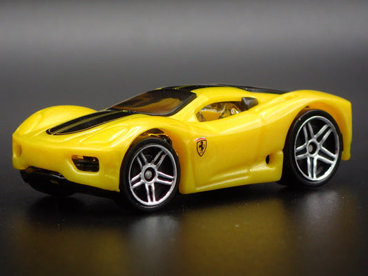 1999-2005 FERRARI 360 MODENA SUPER CAR YELLOW 1:64 SCALE DIECAST MODEL CAR