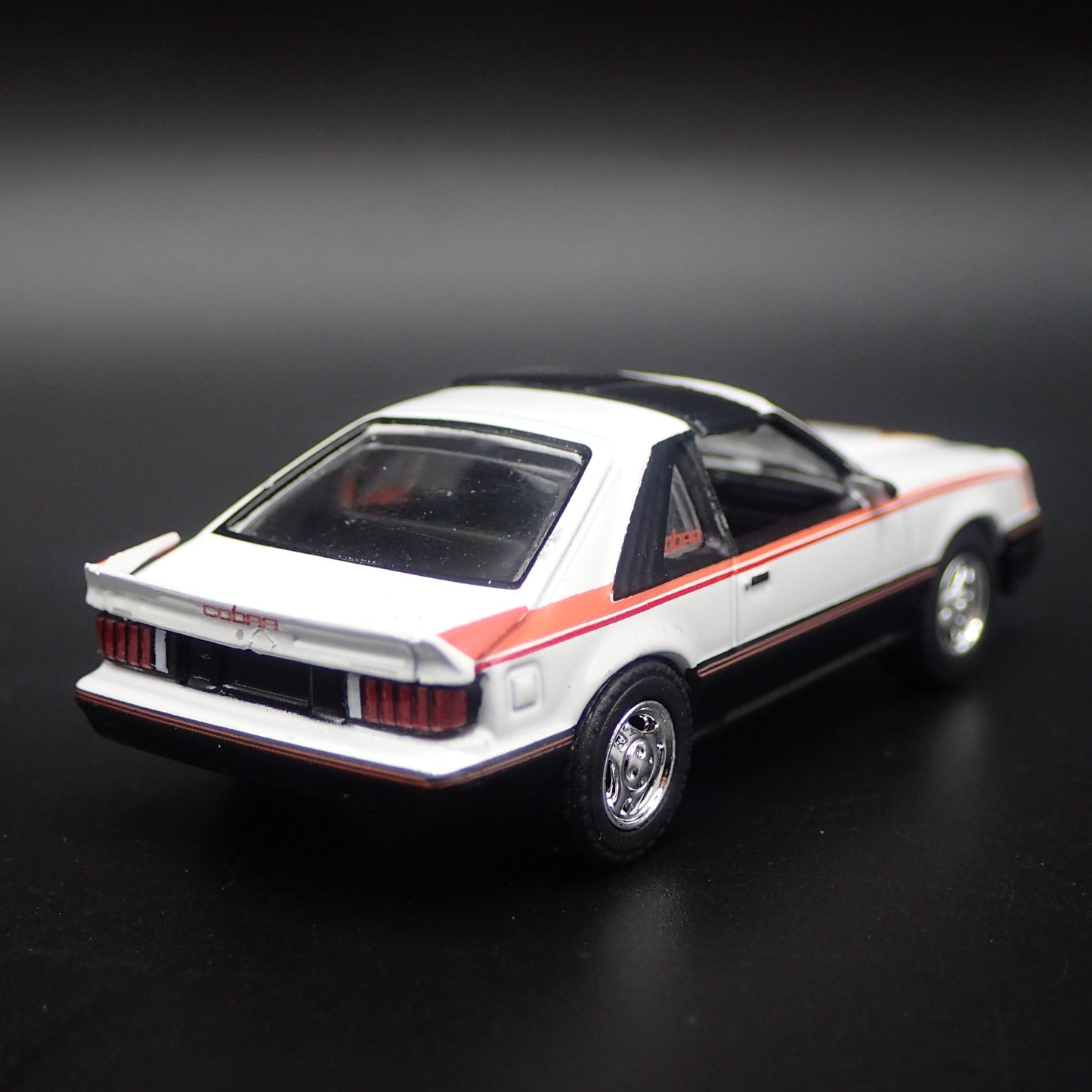 1981 81 FORD MUSTANG COBRA FOXBODY WHITE 1:64 SCALE DIORAMA DIECAST MODEL CAR