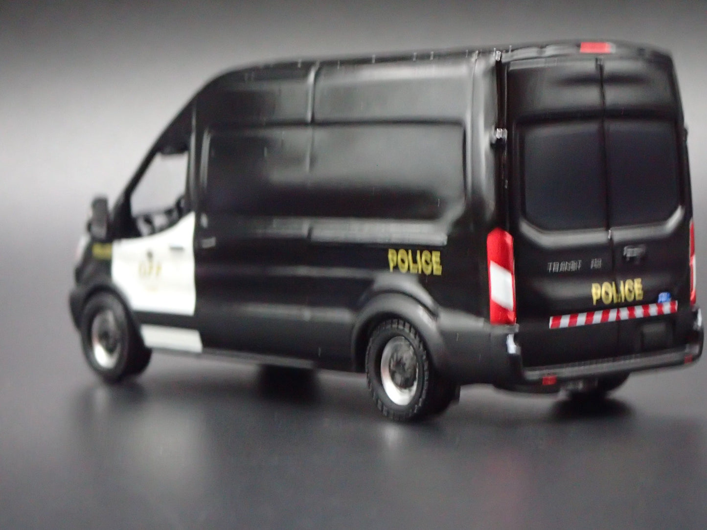 2015 FORD TRANSIT SPRINTER VAN ONTARIO PRO  POLICE 1:64 SCALE DIECAST MODEL CAR