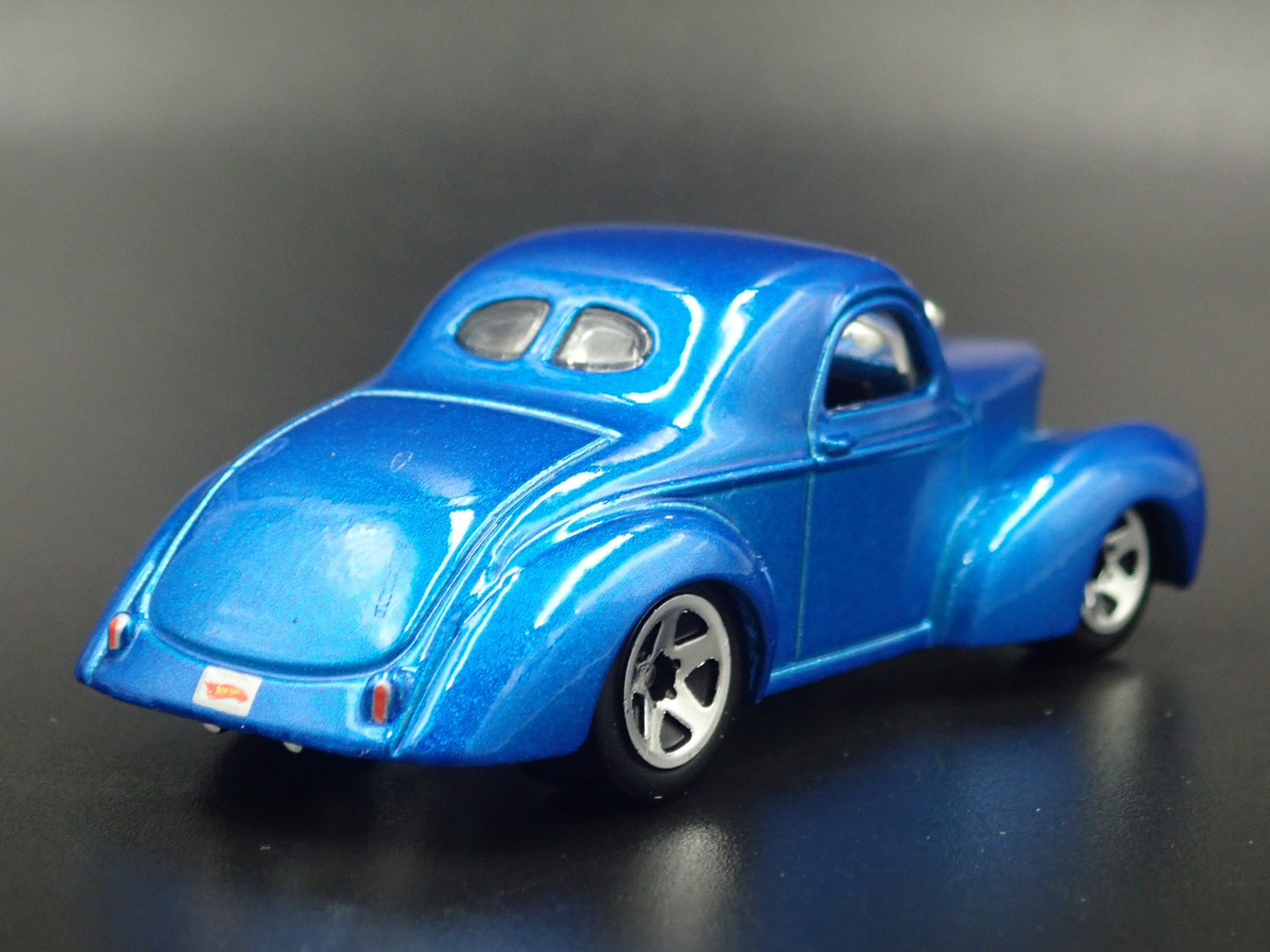 1941 41 WILLYS COUPE BLUE 1:64 SCALE COLLECTIBLE DIORAMA DIECAST MODEL CAR