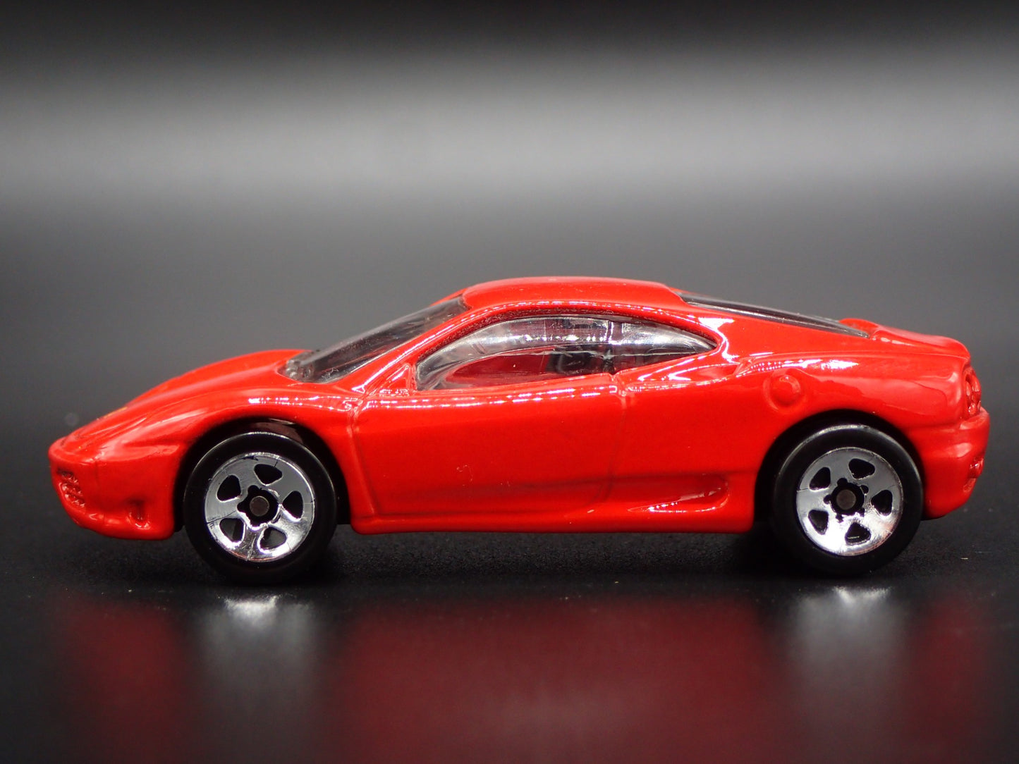 1999-2005 FERRARI 360 MODENA SUPER CAR RED 1:64 SCALE DIORAMA DIECAST MODEL CAR