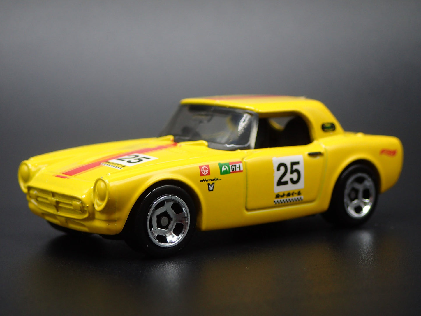 1970 70 HONDA N600 YELLOW RARE 1:64 SCALE COLLECTIBLE DIORAMA DIECAST MODEL CAR