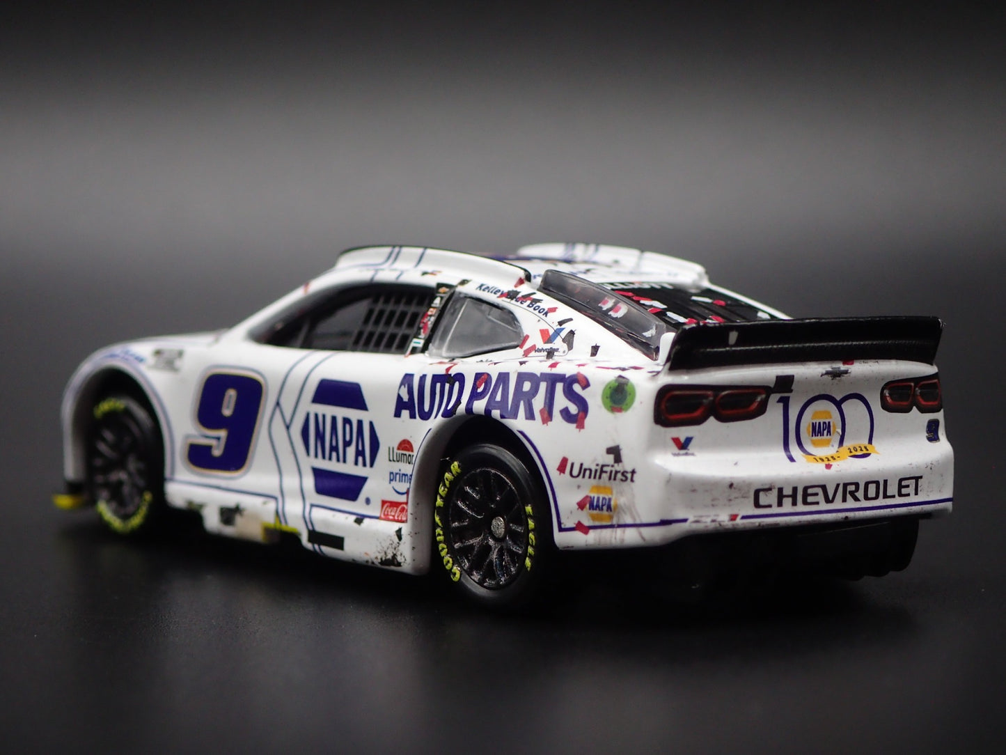 2025 25 CHEVY CAMARO 9 CHASE ELLIOTT NAPA WHITE NASCAR 1:64 DIECAST MODEL CAR