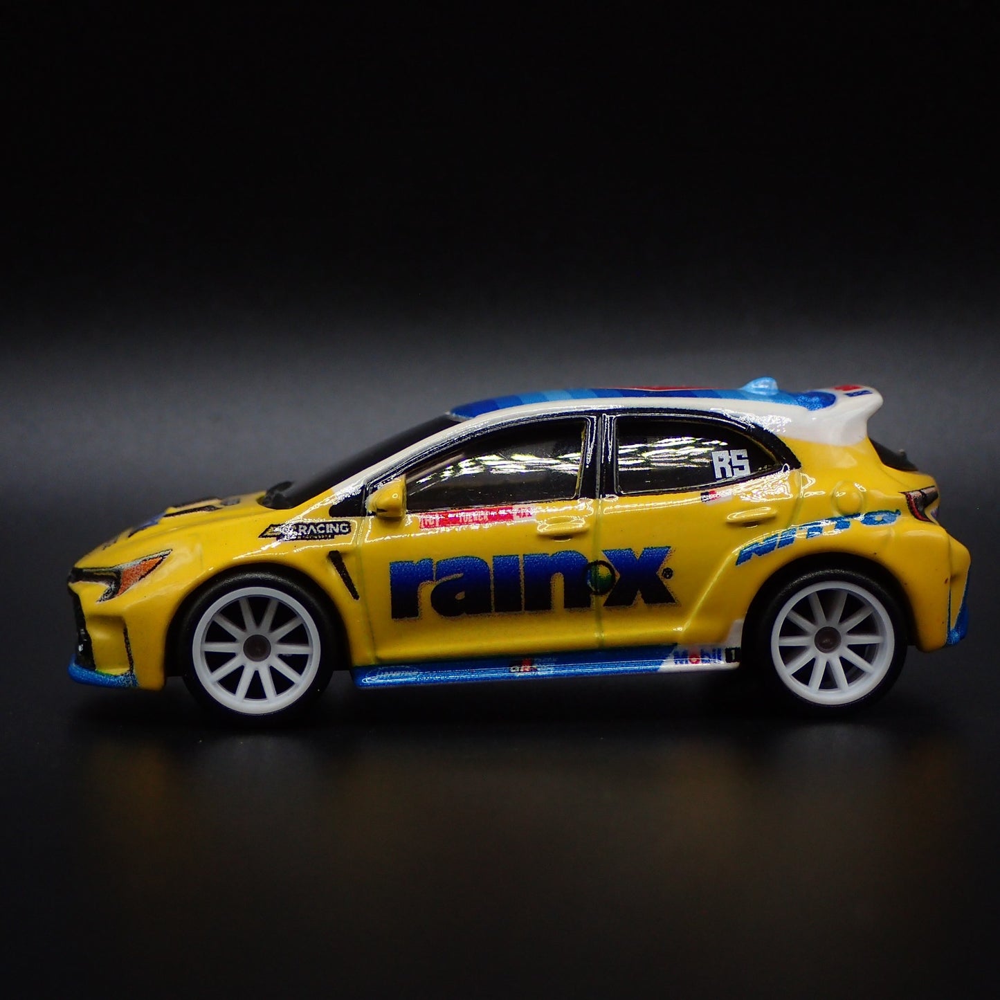 2023-2025 TOYOTA GR COROLLA DRIFT RAIN-X 1/64 SCALE DIORAMA DIECAST MODEL CAR