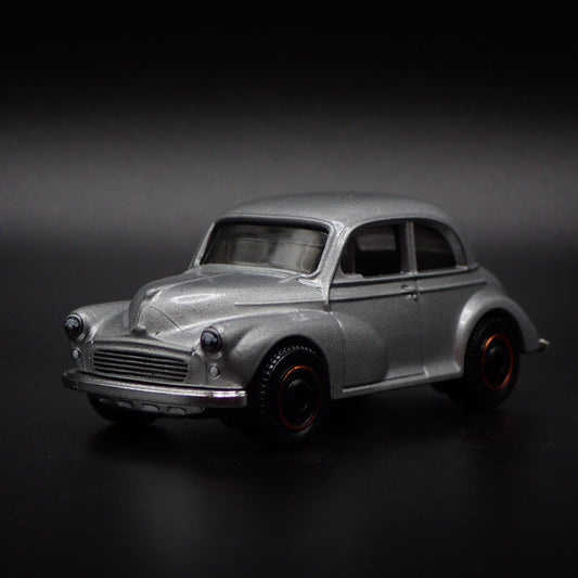 MORRIS MINOR SALOON 2 TWO DOOR 1:64 SCALE COLLECTIBLE DIORAMA DIECAST MODEL CAR