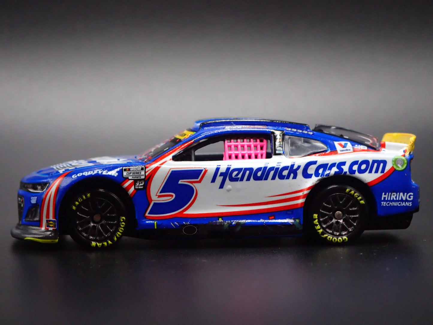 2024 CHEVY CAMARO ZL1 5 KYLE LARSON HENDRICKCARS NASCAR 1:64 DIECAST MODEL CAR