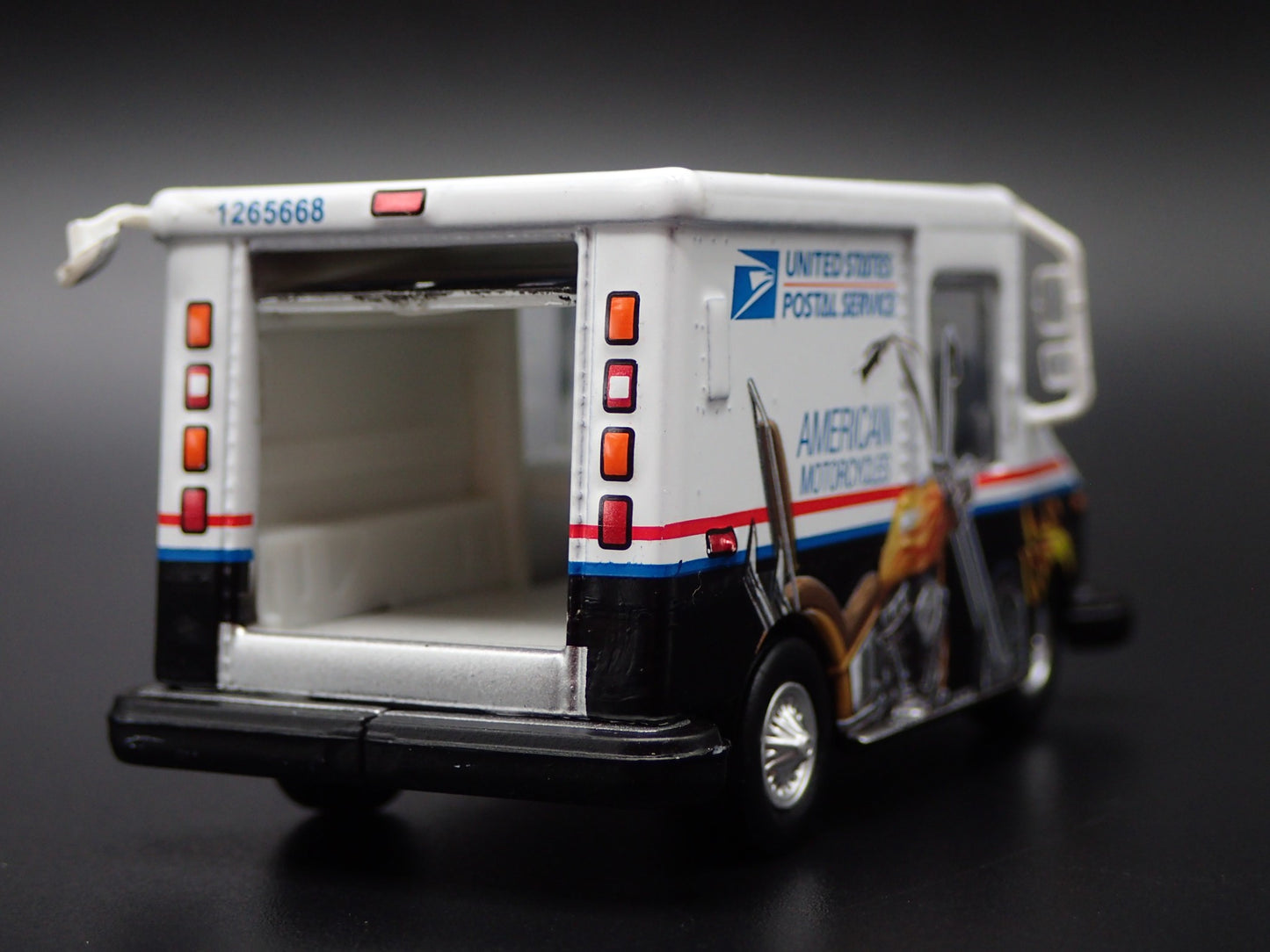 USPS UNITED STATES POSTAL SERVICE DELIVERY TRUCK LLV 1:64 SCALE DIECAST MODEL