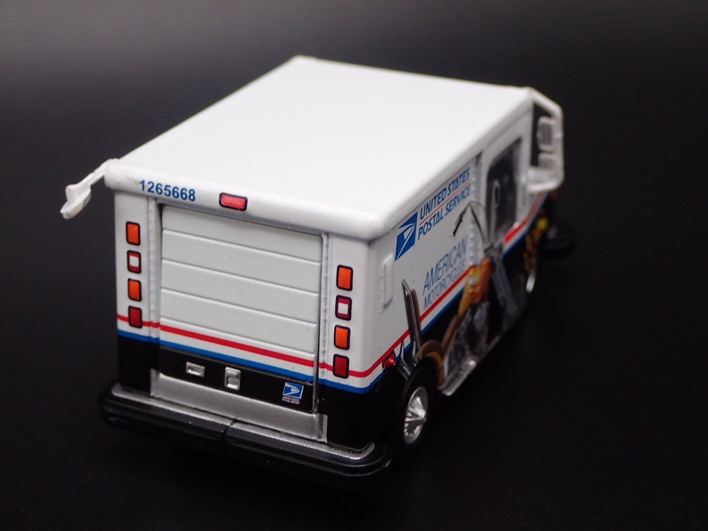 USPS UNITED STATES POSTAL SERVICE DELIVERY TRUCK LLV 1:64 SCALE DIECAST MODEL