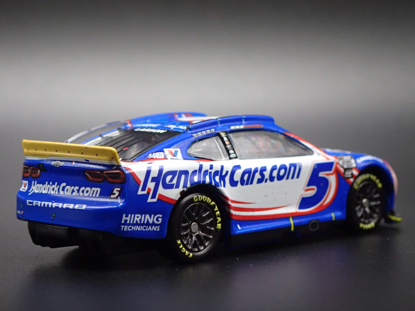 2024 CHEVY CAMARO ZL1 5 KYLE LARSON HENDRICKCARS NASCAR 1:64 DIECAST MODEL CAR