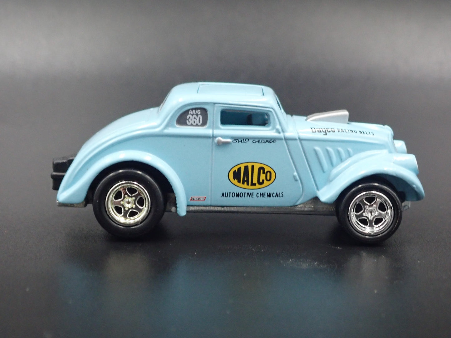 1933 33 WILLYS GASSER COUPE MALCO 1:64 SCALE LIMITED DIORAMA DIECAST MODEL CAR