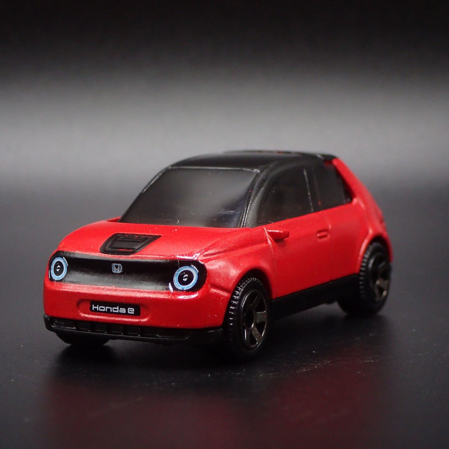 2020-2024 HONDA E ELECTRIC CAR 1:64 SCALE COLLECTIBLE DIORAMA DIECAST MODEL CAR