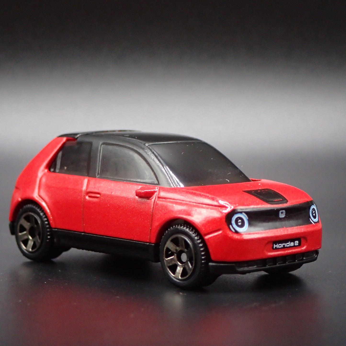 2020-2024 HONDA E ELECTRIC CAR 1:64 SCALE COLLECTIBLE DIORAMA DIECAST MODEL CAR