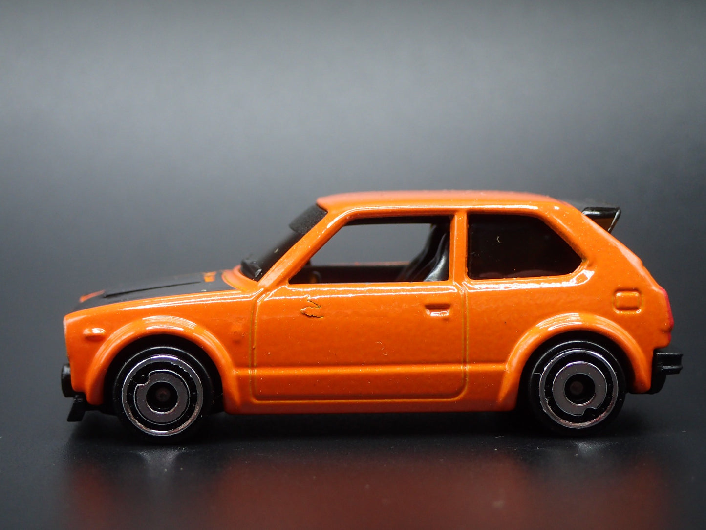 1973-1978 HONDA CIVIC CUSTOM ORANGE 1:64 SCALE COLLECTIBLE DIECAST MODEL CAR