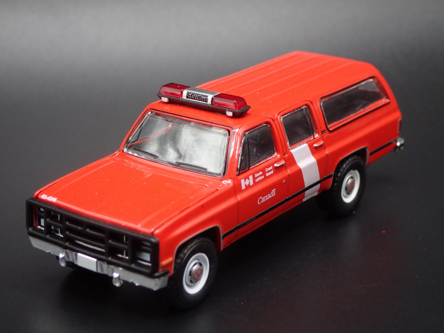 1973-1991 GMC SUBURBAN CANADIAN COAST GUARD 1/64 SCALE DIORAMA DIECAST MODEL CAR