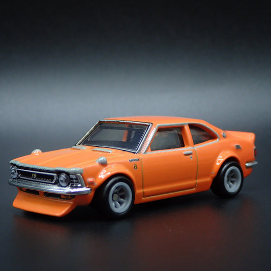 1970-1973 TOYOTA COROLLA LEVIN 1/64 SCALE COLLECTIBLE DIORAMA DIECAST MODEL CAR