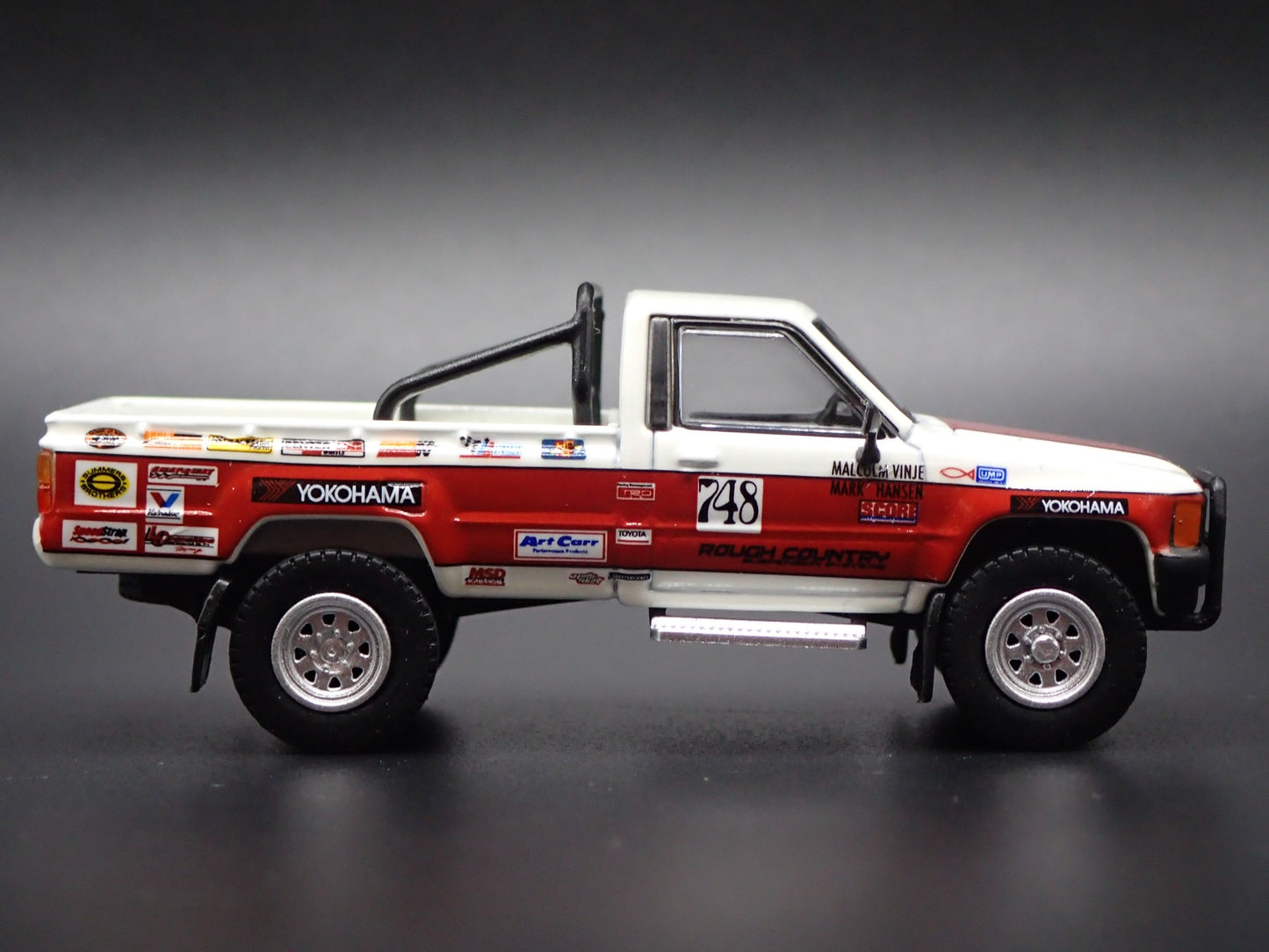 1984-1988 TOYOTA HILUX PICKUP TRUCK N60 N70 SERIES 1/64 SCALE DIECAST MODEL CAR