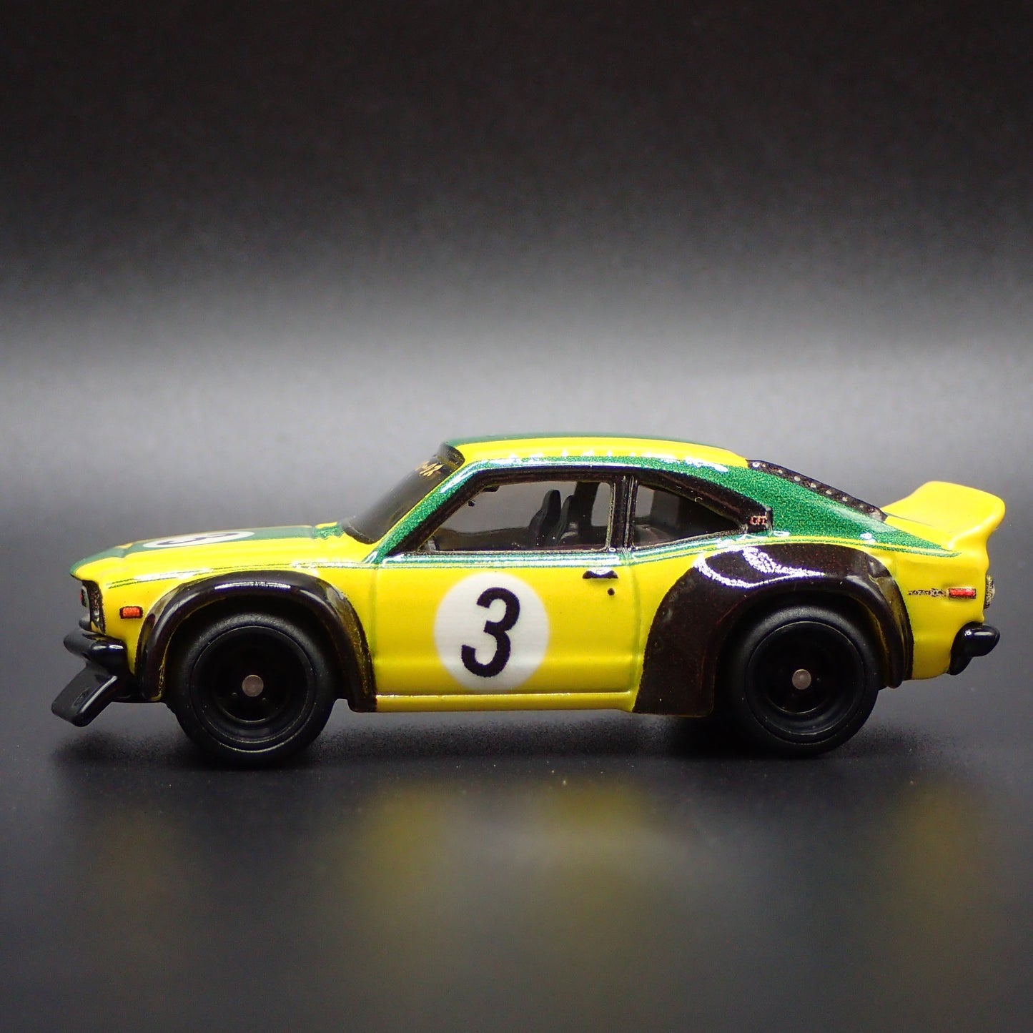 1971-1978 MAZDA RX3 JDM RACING 1:64 SCALE COLLECTIBLE DIORAMA DIECAST MODEL CAR