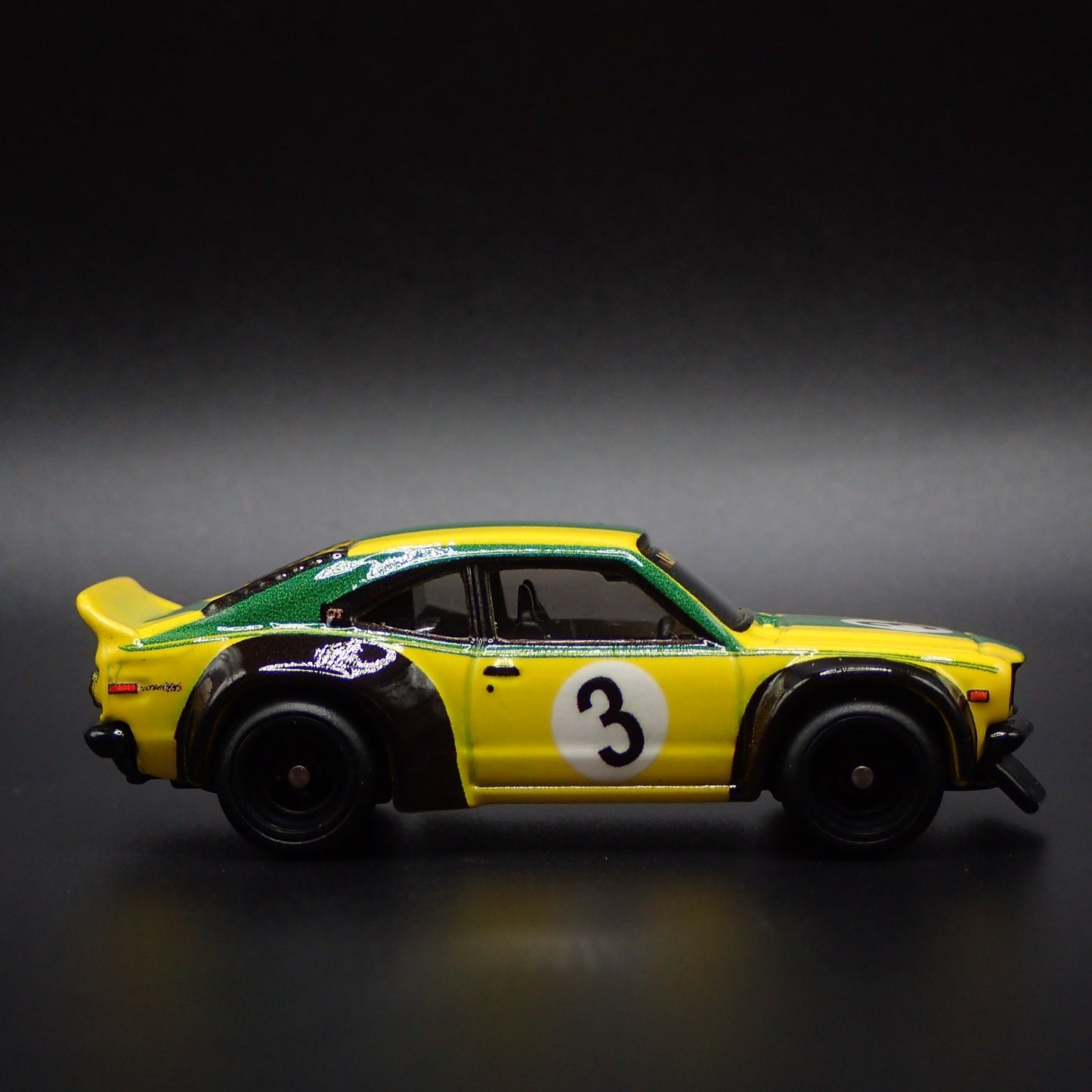 1971-1978 MAZDA RX3 JDM RACING 1:64 SCALE COLLECTIBLE DIORAMA DIECAST MODEL CAR