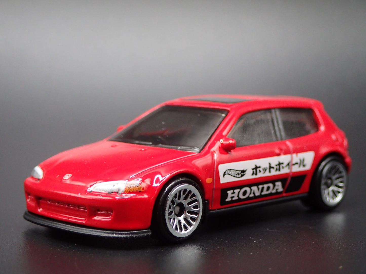 1992-1995 HONDA CIVIC EG HATCHBACK RED 1/64 SCALE DIORAMA DIECAST MODEL CAR