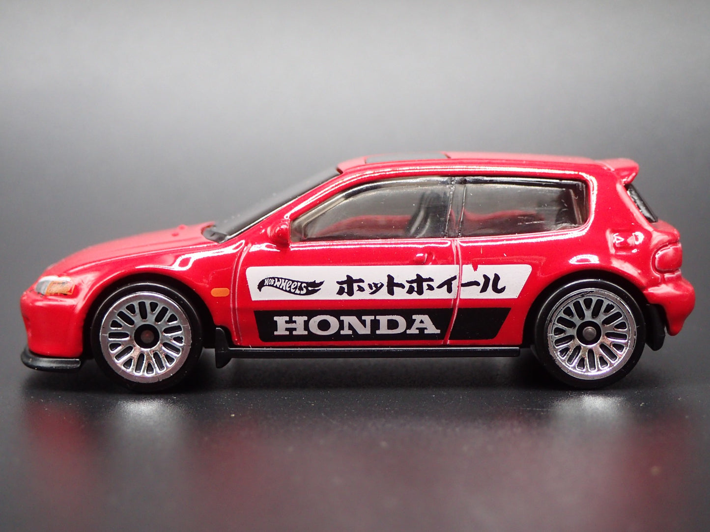 1992-1995 HONDA CIVIC EG HATCHBACK RED 1/64 SCALE DIORAMA DIECAST MODEL CAR