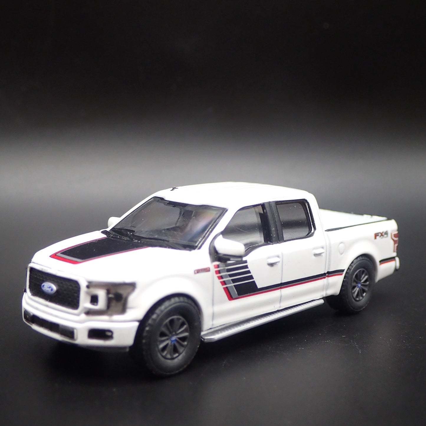 2015-2020 FORD F150 LARIAT FX4 PICKUP TRUCK WHITE 1:64 SCALE DIECAST MODEL CAR