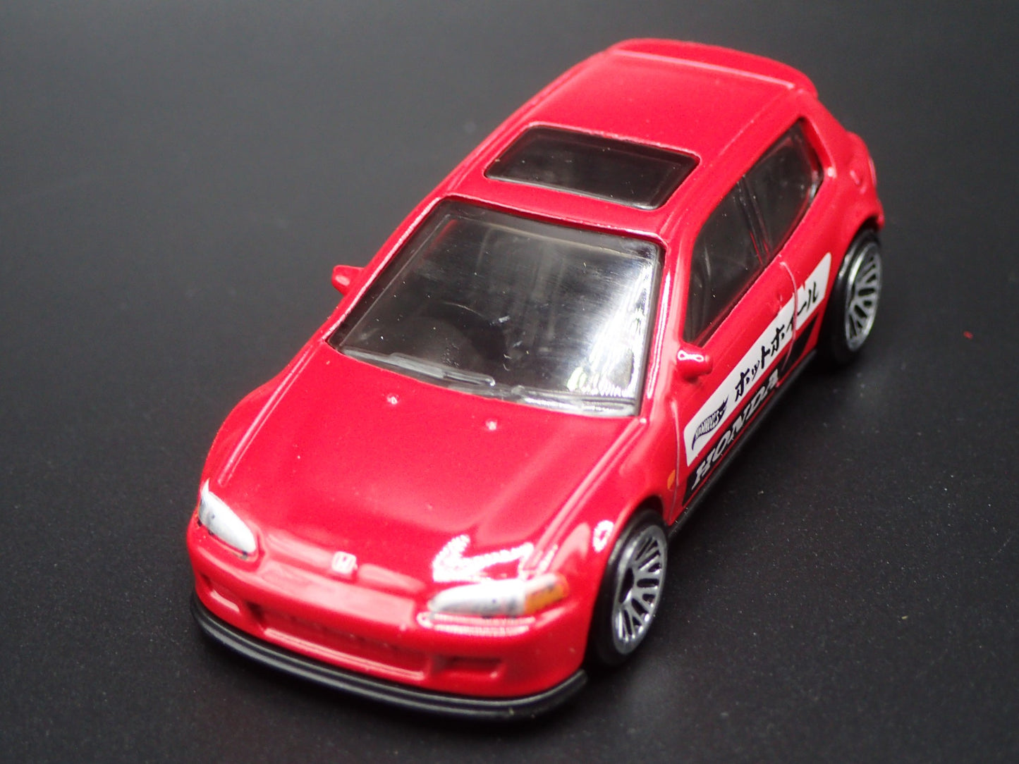 1992-1995 HONDA CIVIC EG HATCHBACK RED 1/64 SCALE DIORAMA DIECAST MODEL CAR
