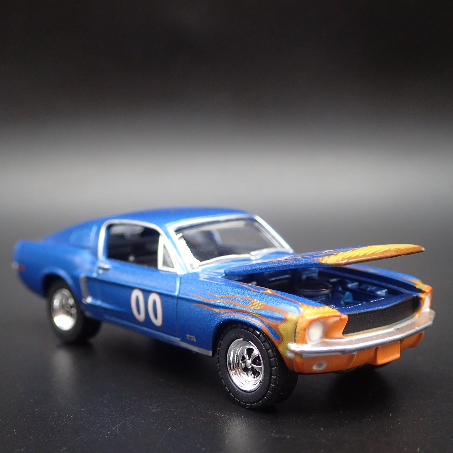 1968 68 FORD MUSTANG GT DUKES OF HAZZARD 1/64 SCALE DIORAMA DIECAST MODEL CAR