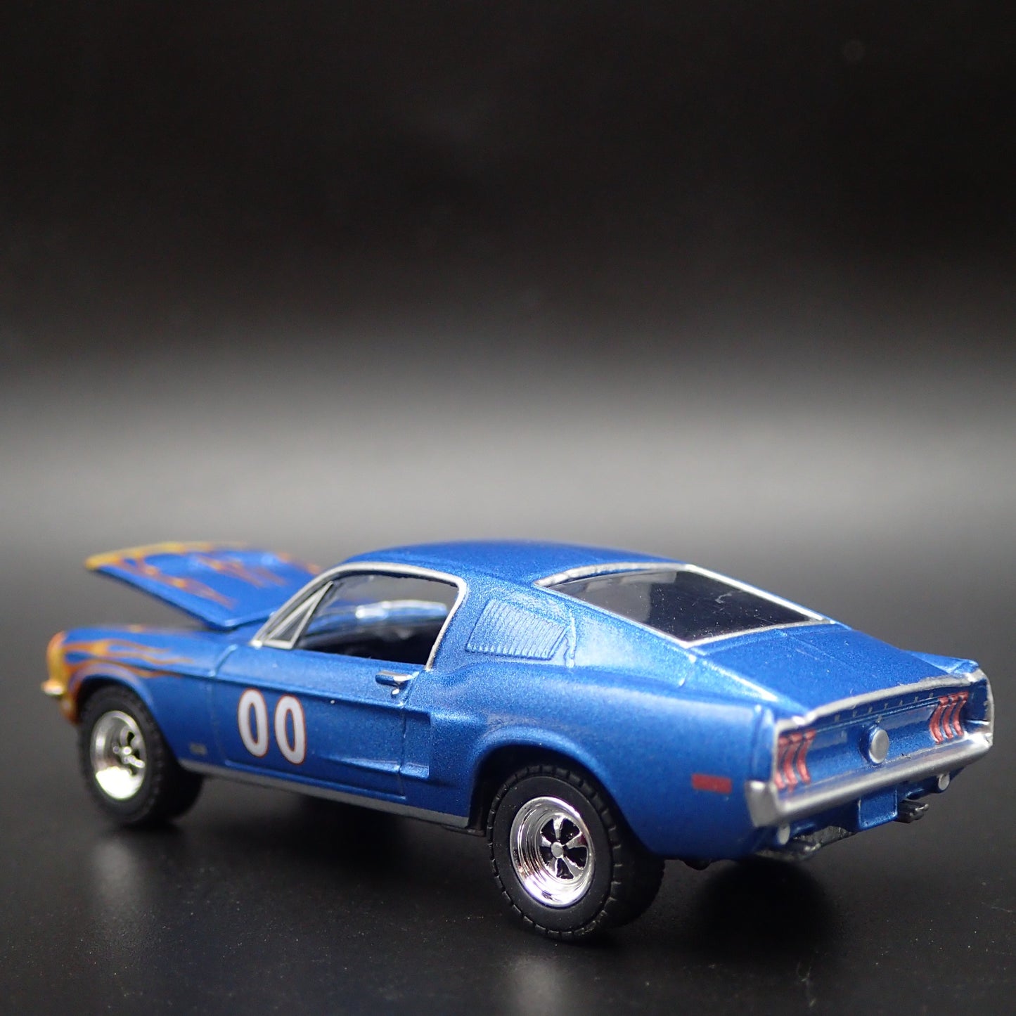 1968 68 FORD MUSTANG GT DUKES OF HAZZARD 1/64 SCALE DIORAMA DIECAST MODEL CAR