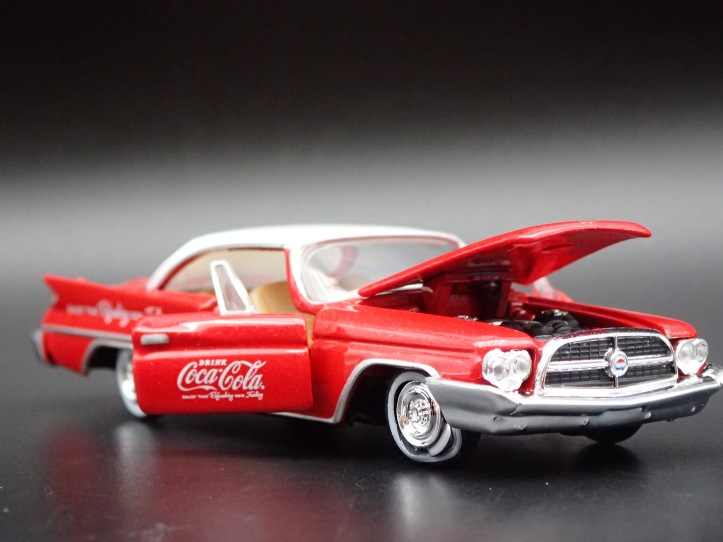 1960 60 CHRYSLER 300F COCA COLA COKE RED 1:64 SCALE DIORAMA DIECAST MODEL CAR