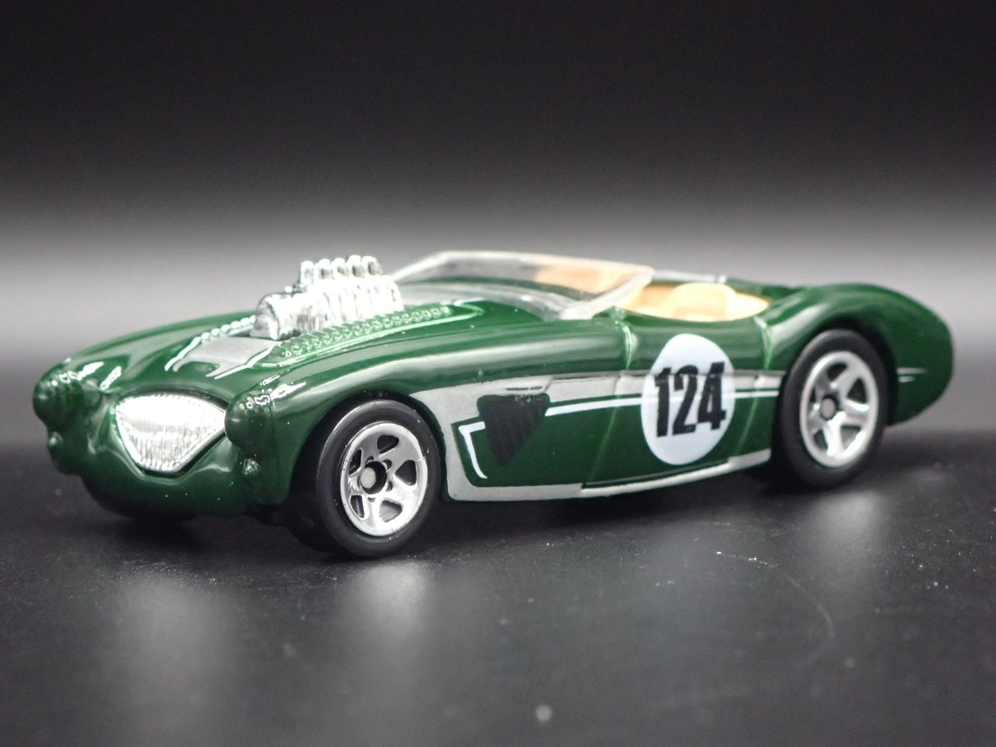 1953-1956 AUSTIN HEALEY ROADSTER CONVERTIBLE GREEN 1:64 SCALE DIECAST MODEL CAR