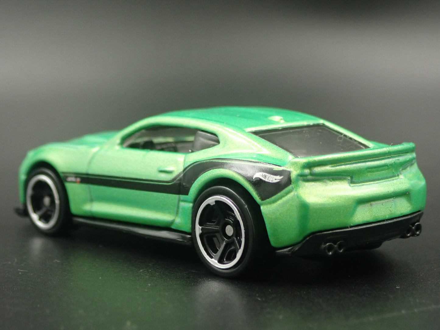 2016-2024 CHEVY CHEVROLET CAMARO ZL1 GREEN 1/64 SCALE DIORAMA DIECAST MODEL CAR