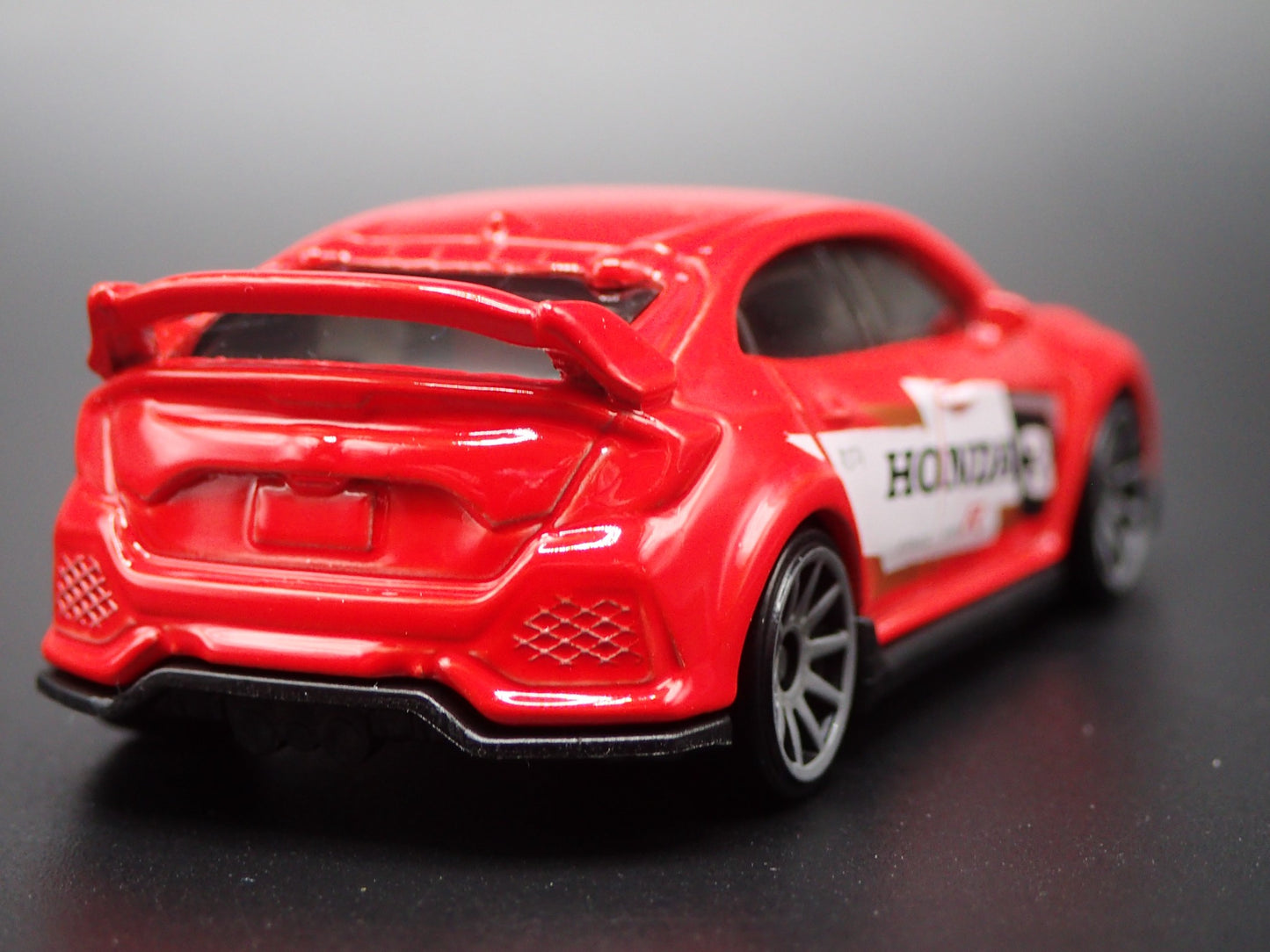 2017-2020 HONDA CIVIC TYPE R 1:64 SCALE COLLECTIBLE DIORAMA DIECAST MODEL CAR