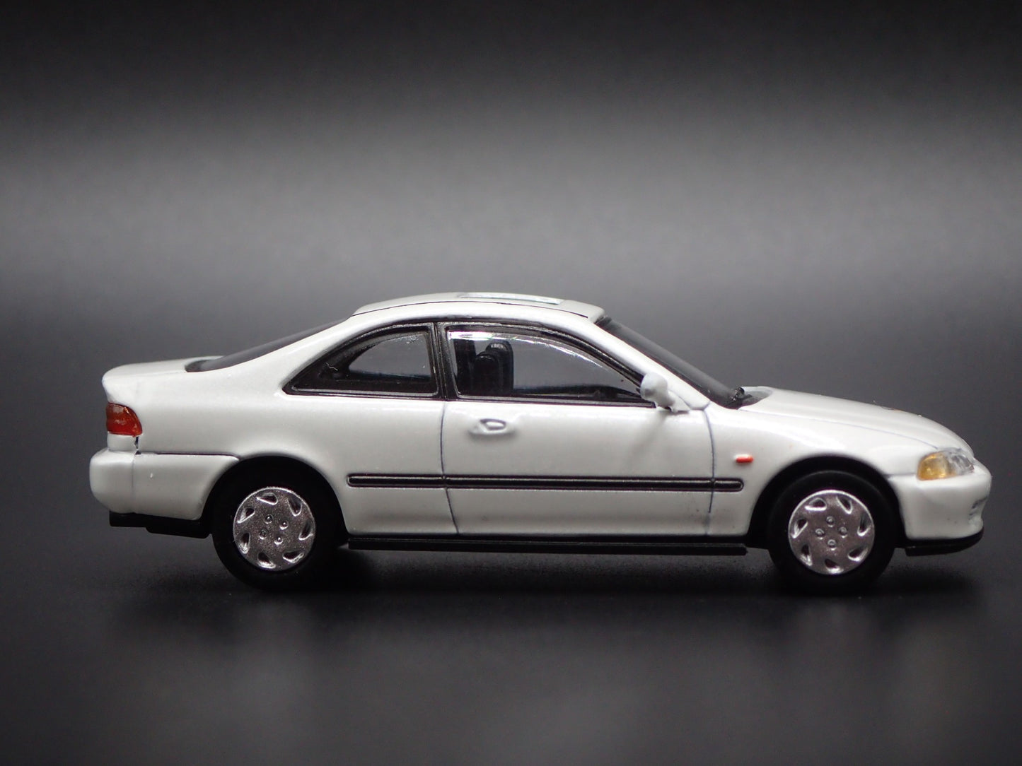 1991-1995 HONDA CIVIC COUPE EJI 1:64 SCALE COLLECTIBLE DIORAMA DIECAST MODEL CAR