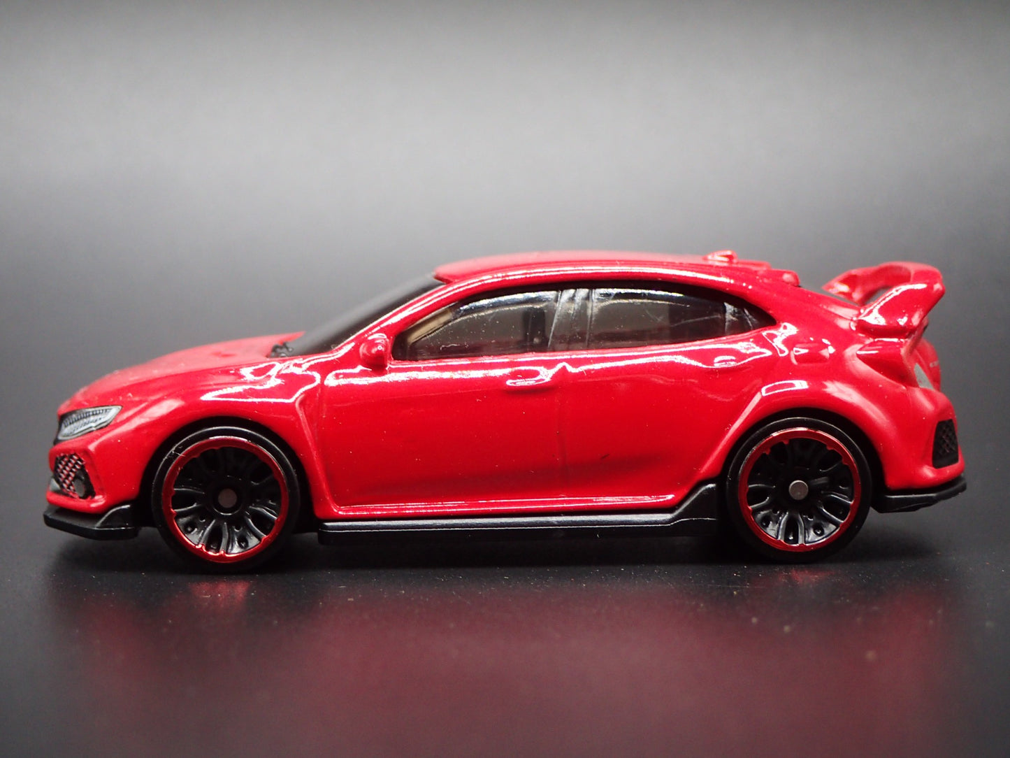 2017-2019 HONDA CIVIC TYPE R 4 FOUR DOOR 1:64 SCALE DIORAMA DIECAST MODEL CAR