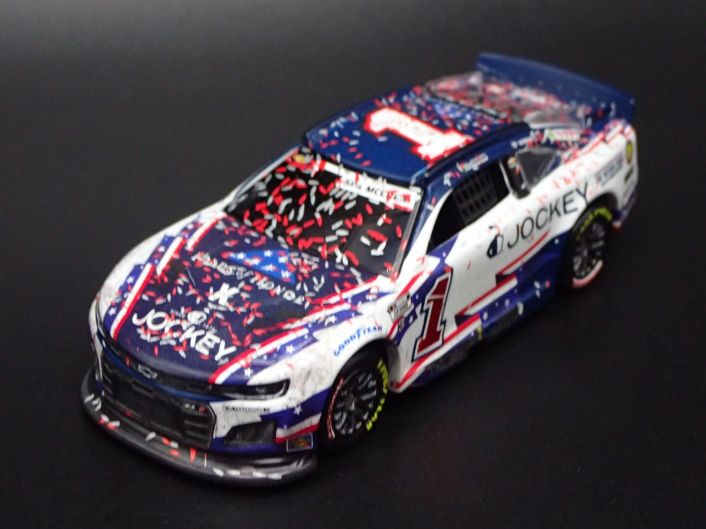 2025 25 CHEVROLET 1 ROSS CHASTAIN JOCKEY HONOR WIN NASCAR 1:64 SCALE DIECAST CAR