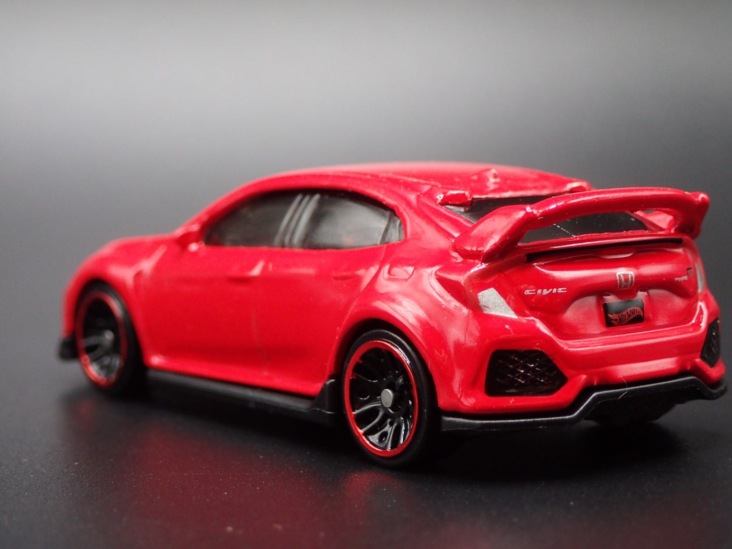 2017-2019 HONDA CIVIC TYPE R 4 FOUR DOOR 1:64 SCALE DIORAMA DIECAST MODEL CAR