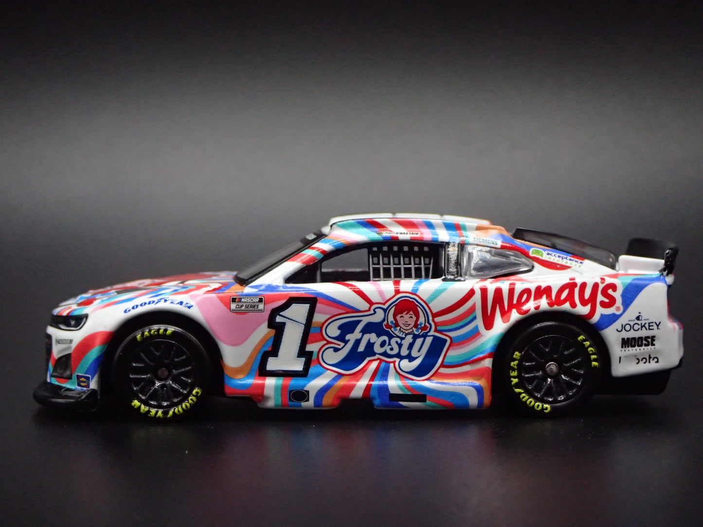 2025 25 CHEVROLET 1 ROSS CHASTAIN WENDYS FROSTY NASCAR 1:64 SCALE DIECAST CAR