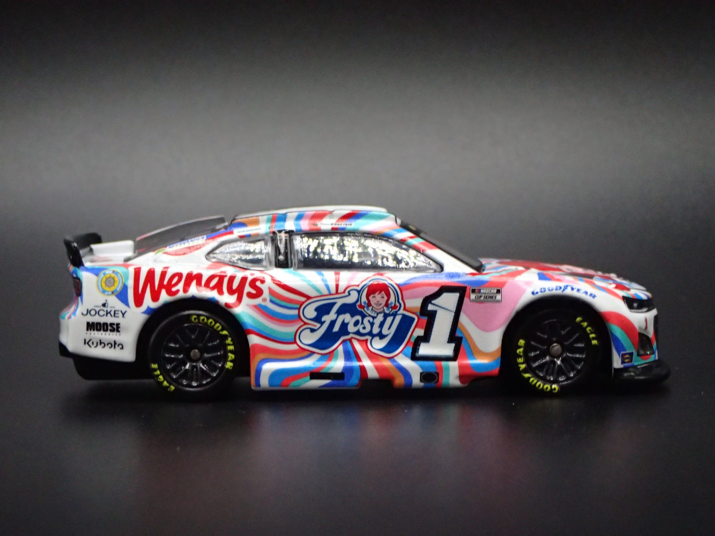 2025 25 CHEVROLET 1 ROSS CHASTAIN WENDYS FROSTY NASCAR 1:64 SCALE DIECAST CAR