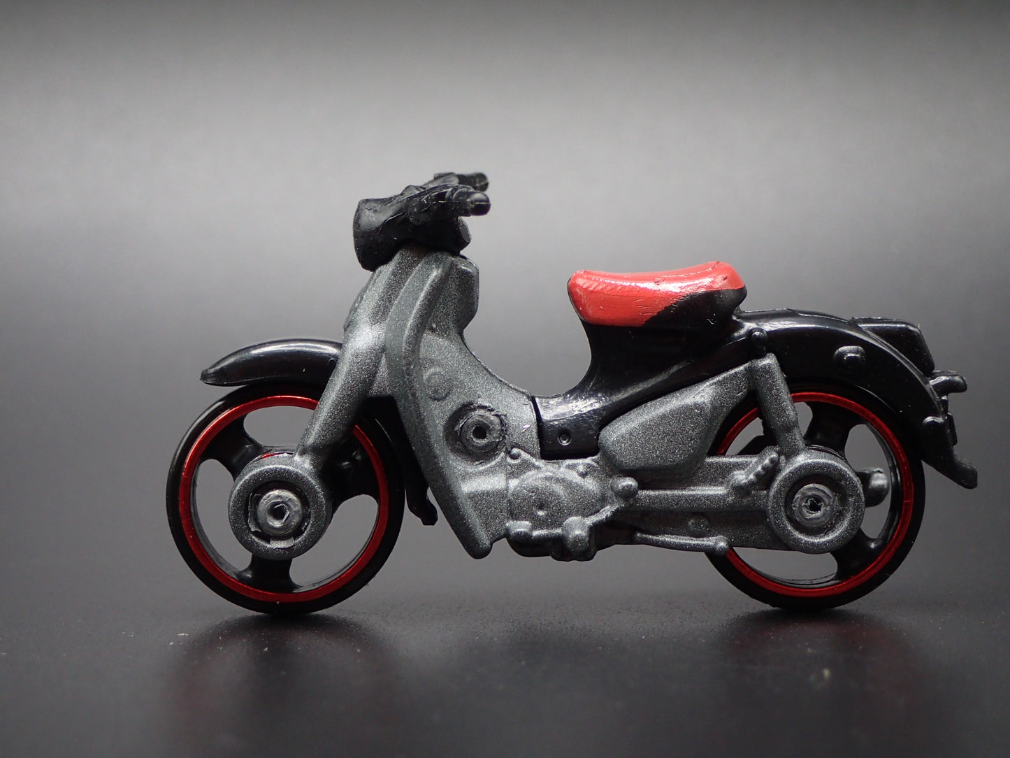 1958-2025 HONDA SUPER CUB BIKE 1:64 SCALE COLLECTIBLE DIORAMA DIECAST MODEL CAR