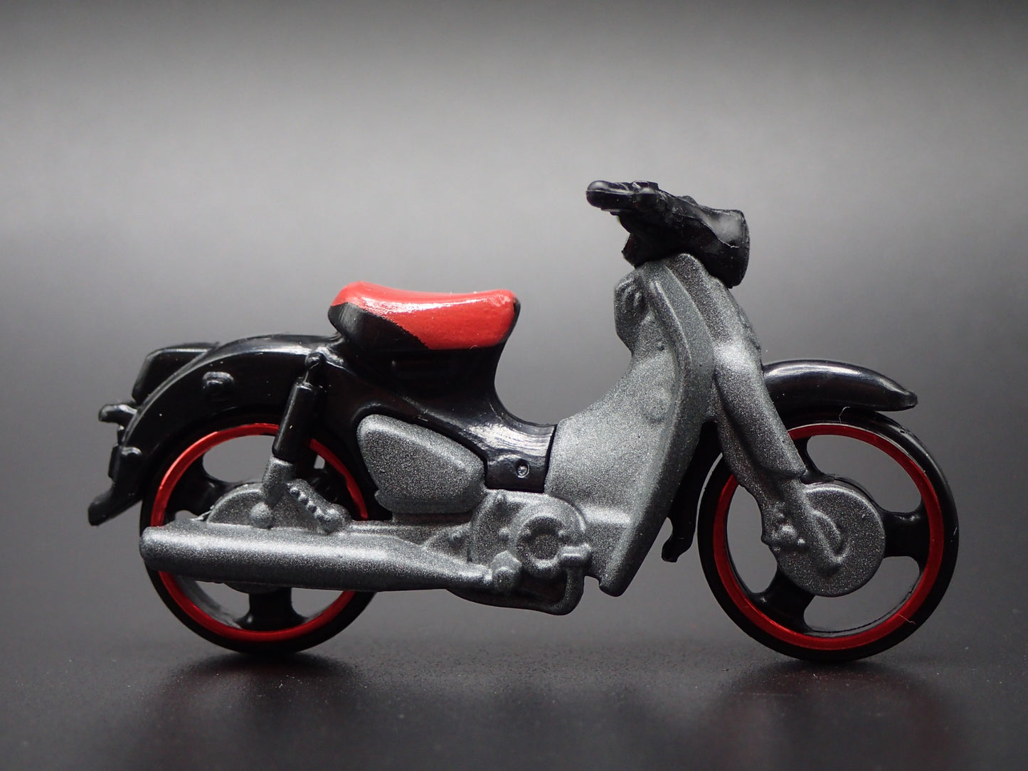 1958-2025 HONDA SUPER CUB BIKE 1:64 SCALE COLLECTIBLE DIORAMA DIECAST MODEL CAR
