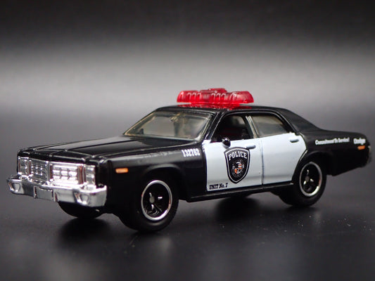 1978 78 DODGE MONACO POLICE CAR 1/64 SCALE COLLECTIBLE DIORAMA DIECAST MODEL CAR