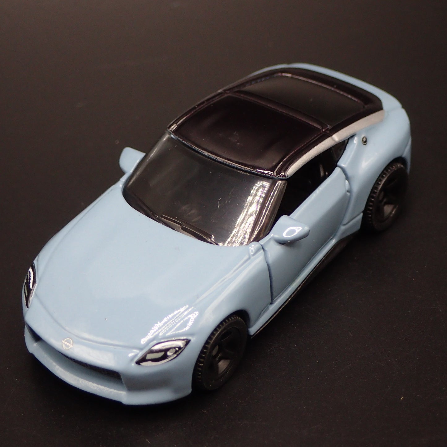 2023-2025 NISSAN Z BLUE 1:64 SCALE LIMITED COLLECTIBLE DIORAMA DIECAST MODEL CAR