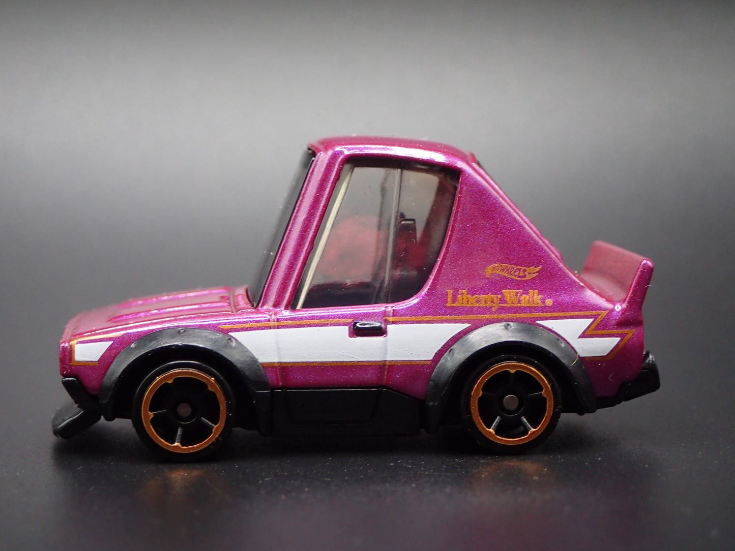 1972-1973 NISSAN SKYLINE 2000 GTR LBWK TOONED 1:64 SCALE  DIECAST MODEL CAR