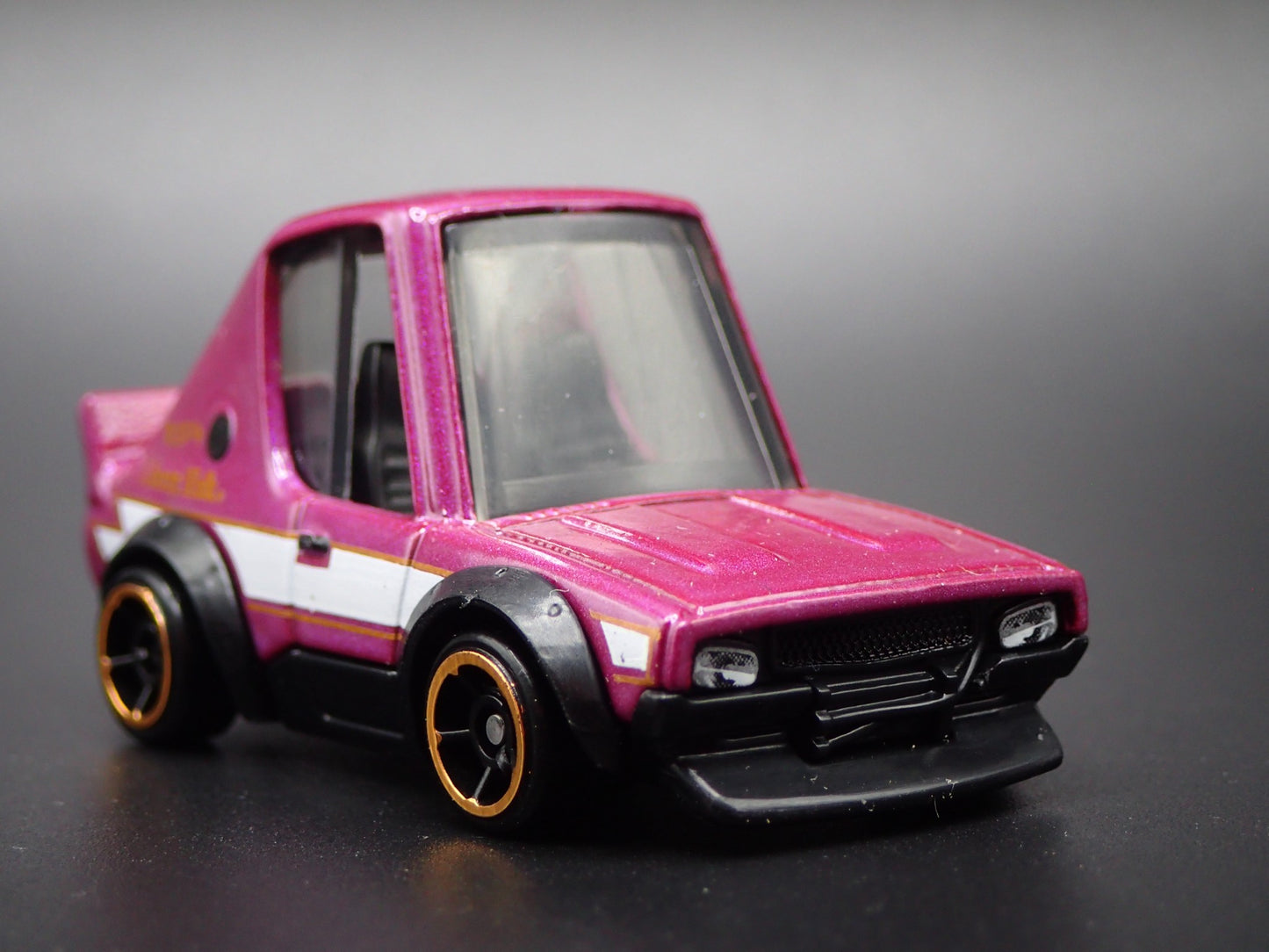 1972-1973 NISSAN SKYLINE 2000 GTR LBWK TOONED 1:64 SCALE  DIECAST MODEL CAR