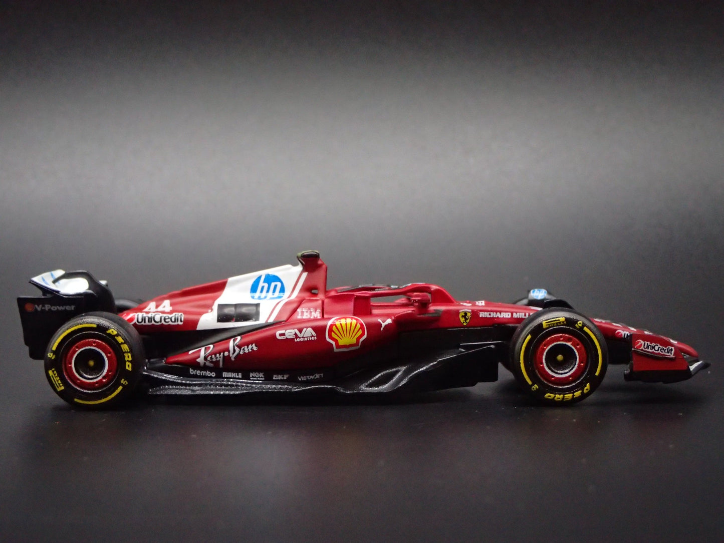 FERRARI F1 RACING SF25 #44 2025 LEWIS HAMILTON 44 1:64 SCALE DIECAST MODEL CAR