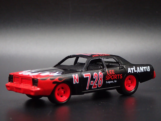 1977 77 DODGE MONACO DEMOLITION DERBY 1/64 SCALE COLLECTIBLE DIECAST MODEL CAR