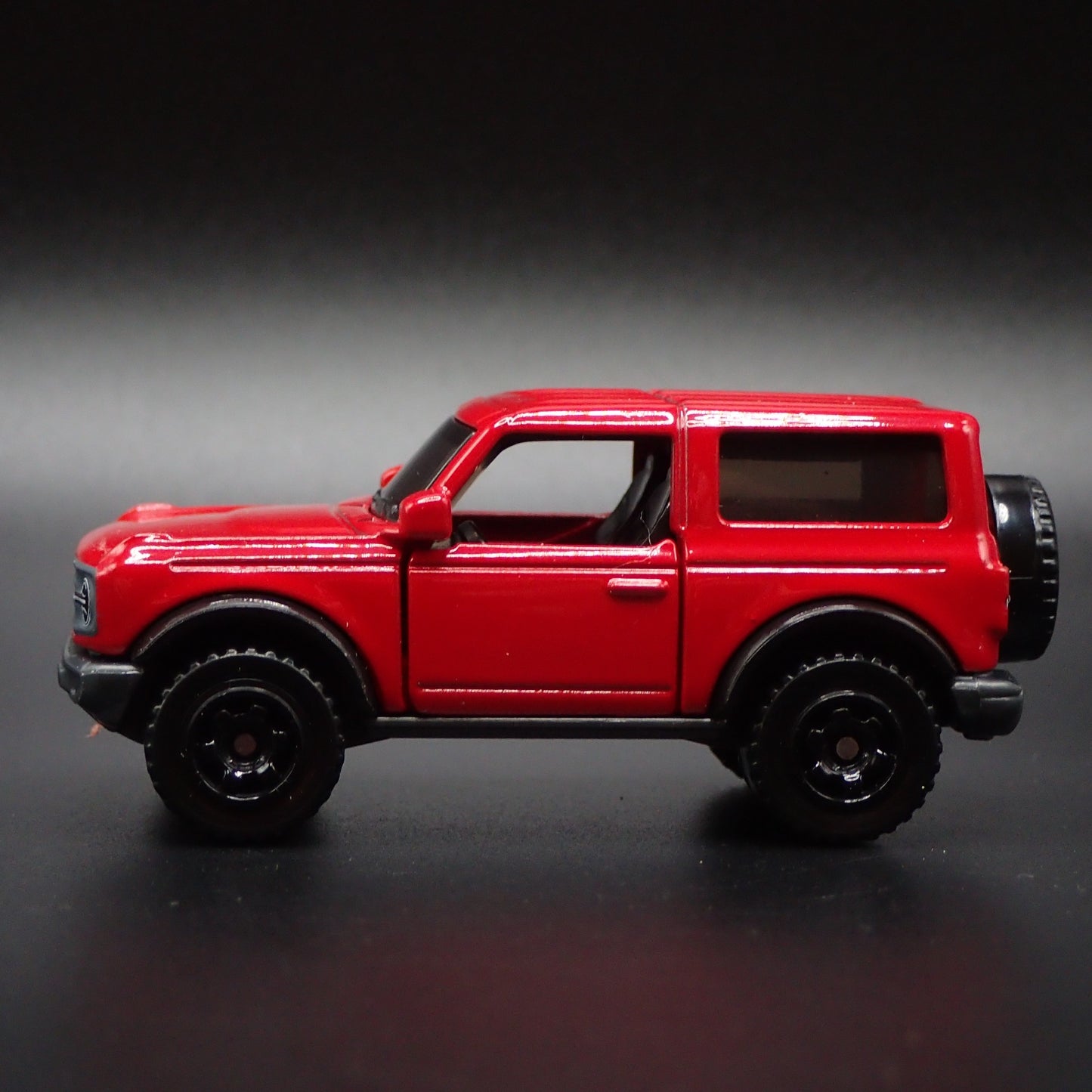2021-2025 FORD BRONCO 2 TWO DOOR RED RARE 1:64 SCALE DIORAMA DIECAST MODEL CAR