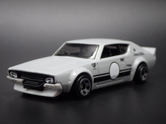 1972-1973 NISSAN SKYLINE 2000 GTR GRAY LBWK 1:64 SCALE DIORAMA DIECAST MODEL CAR